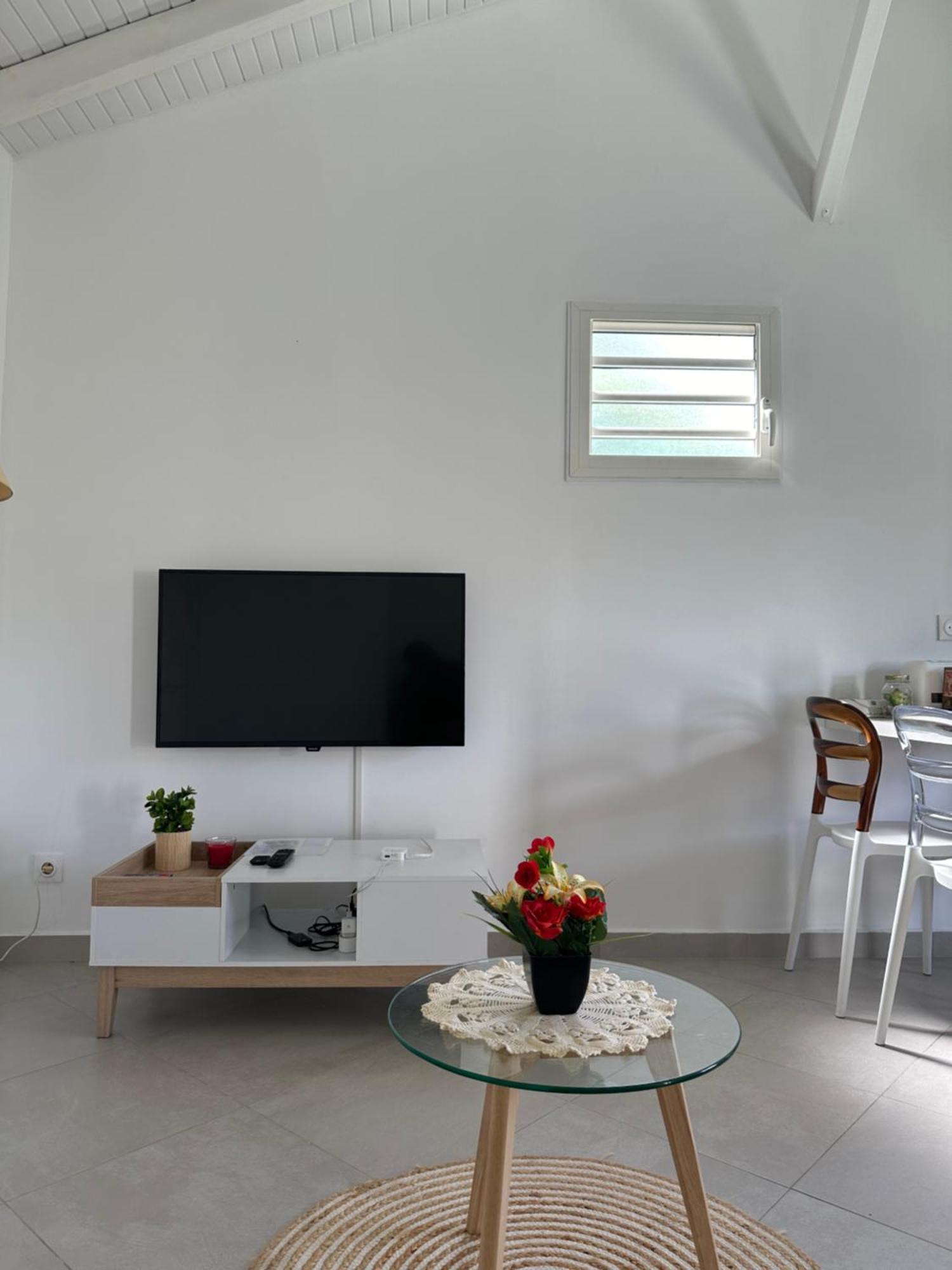 Bungalow Ixora Les Abymes Exterior photo